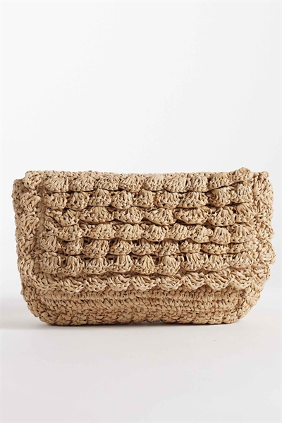 Сумочка-клатч из текстурированной соломы рафии артикул 153910190