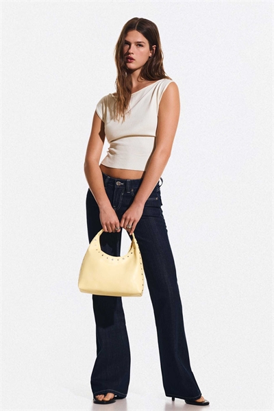 Сумка-кошик с эффектом кожи и заклепками артикул 156090277