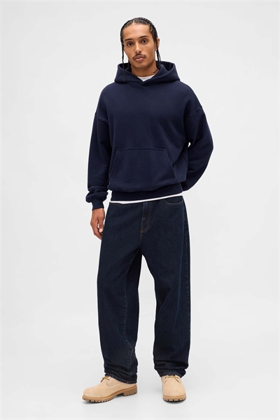 Джинсы свободного кроя артикул 155392582