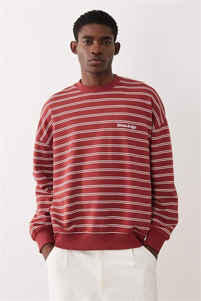 Свитшот с широкими полосками и вышивкой артикул 154870518