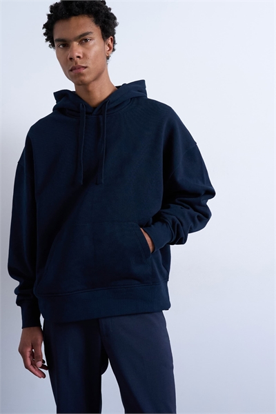 Толстовка большого размера из плотной ткани артикул 152000469