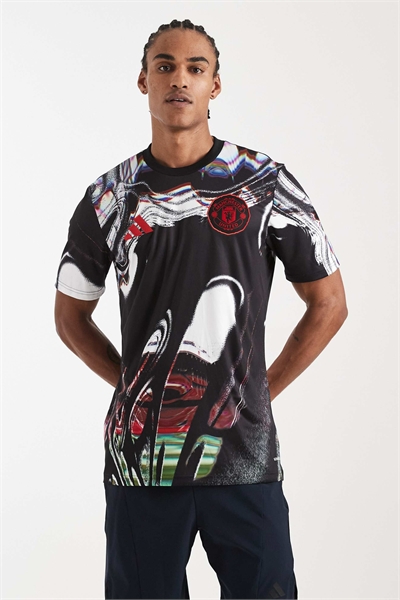 Футболка «Манчестер Юнайтед» сезона 2025/2026 (до начала сезона) артикул 155131303