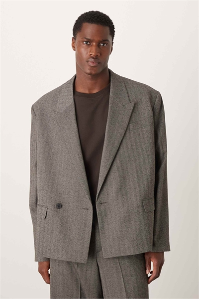 Пиджак экстремально большого размера артикул 148710936