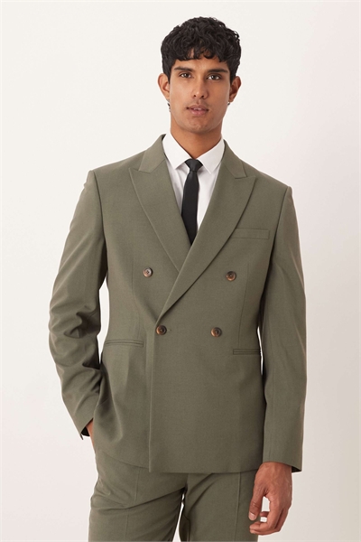 Приталенный пиджак артикул 148608572