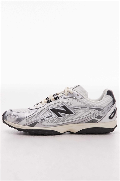 Кроссовки унисекс 204L артикул 147404700