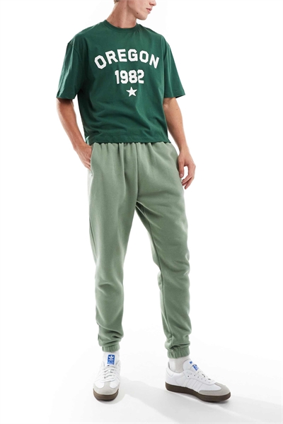 Спортивные штаны с этикеткой артикул 136825742