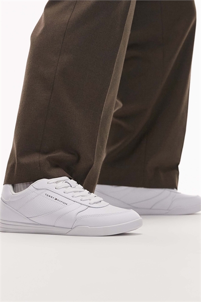 Кожаные кроссовки с логотипом артикул 151484737