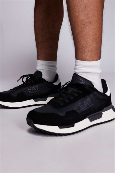 Кроссовки Armani EA7 в винтажном стиле «раннер» артикул 149268181