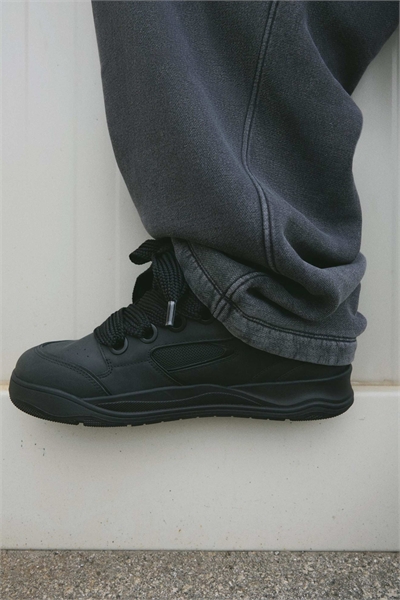 Кроссовки в стиле скейтбординга с массивной подошвой артикул 150001268