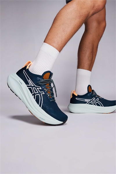 Беговые кроссовки Gel-Nimbus 27 Tr артикул 148487573