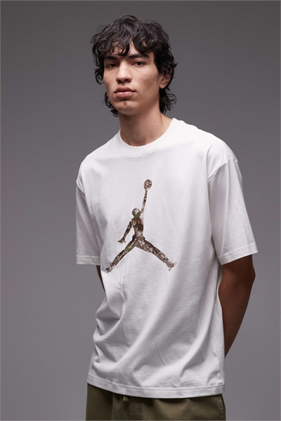 Футболка с принтом в виде настоящей елки артикул 147145047