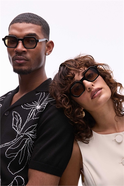 Солнцезащитные очки Darren Square артикул 141271451