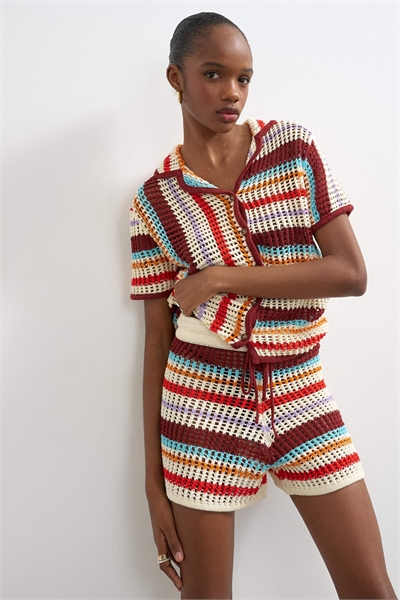 Короткие вязаные шорты в полоску co-ord артикул 150559164