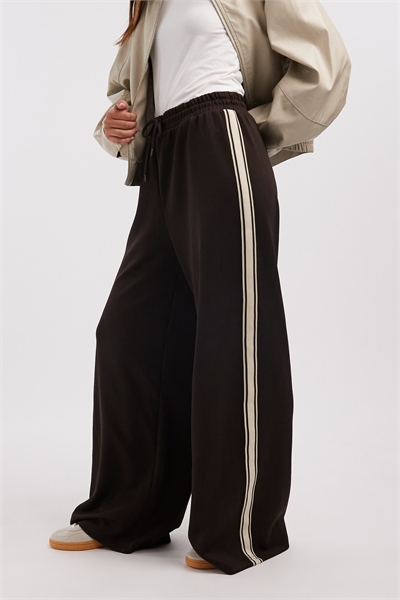 Брюки с широкими брючинами и контрастной вставкой артикул 148258301