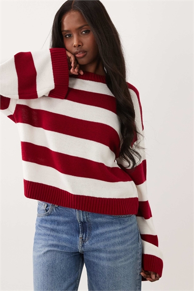 Свитер прямого кроя из трикотажа артикул 155844633