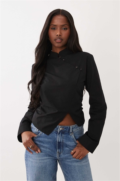 Рубашка с мандариновым воротником и затягивающимся поясом артикул 155967616