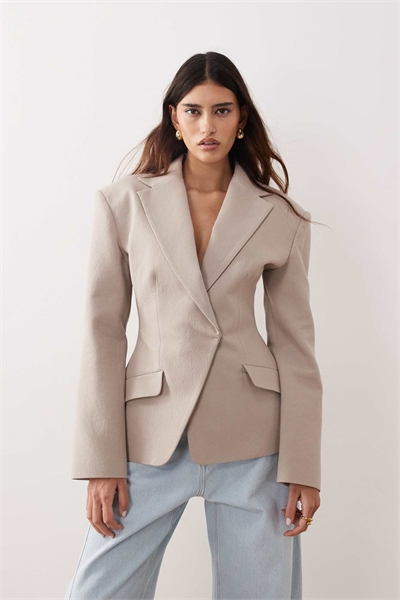 Блейзер с зауженной талией артикул 152462536