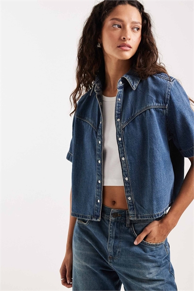 Джинсовая рубашка Logan прямого кроя артикул 150049783