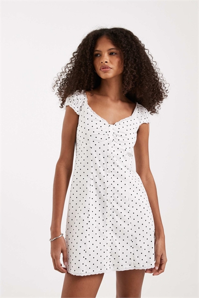 Мини-платье с короткими рукавами и застежкой на пуговицы артикул 155650482