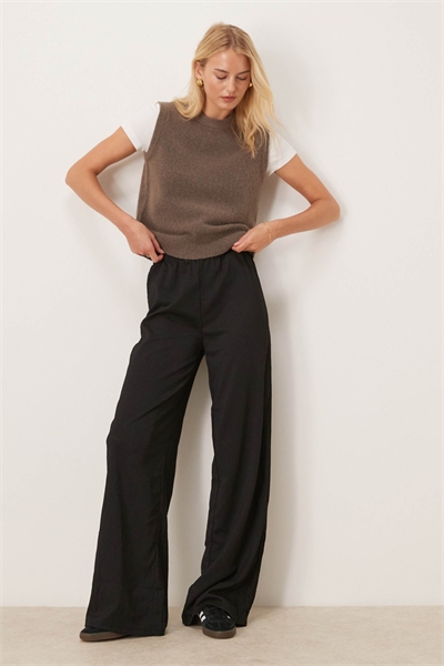 Брюки с широкими штанинами и фактурной поверхностью артикул 148382769