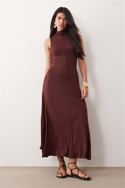 Макси-платье с высоким воротником артикул 155407396