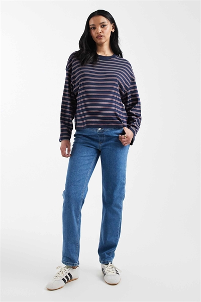 ASOS DESIGN: удобные джинсы для беременных с зауженным кроем артикул 153518931