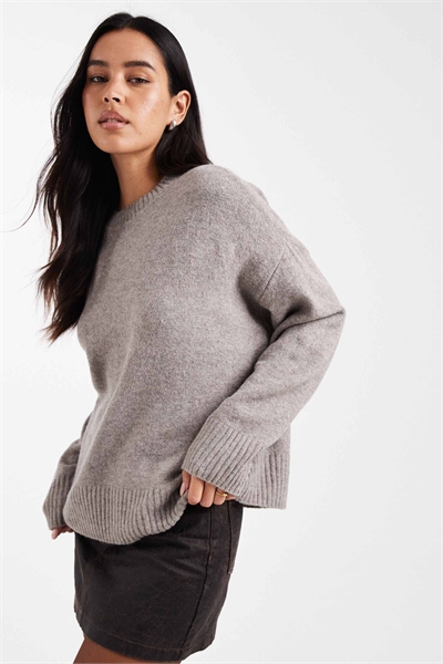 Мягкий свитер с круглым вырезом артикул 152701406