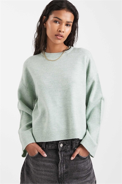 Свитер прямого кроя с круглым вырезом артикул 152906726