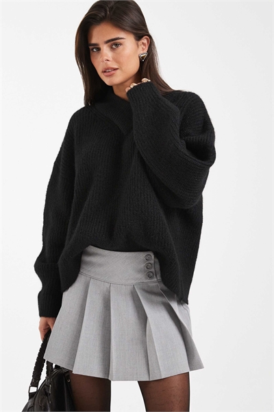 Свитер с V-образным вырезом артикул 147404619