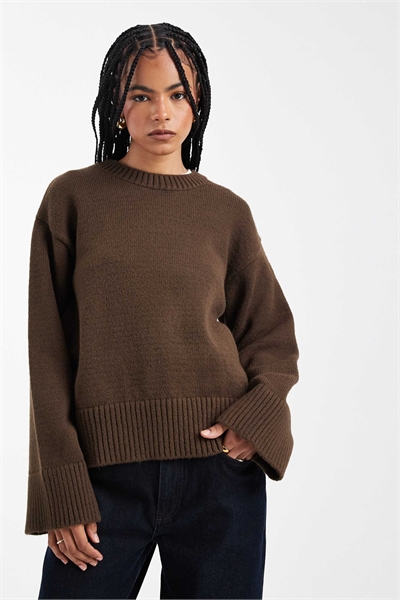 Свитер с круглым вырезом артикул 154242599
