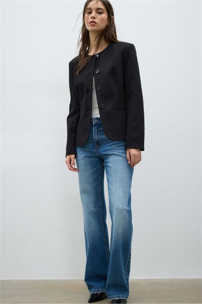 Блейзер без воротника артикул 155775344