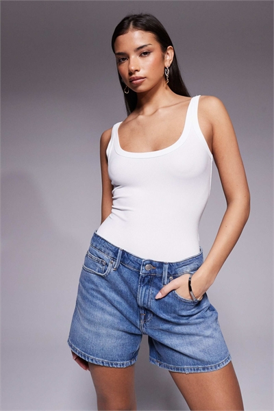 Повседневные джинсовые шорты артикул 153151957