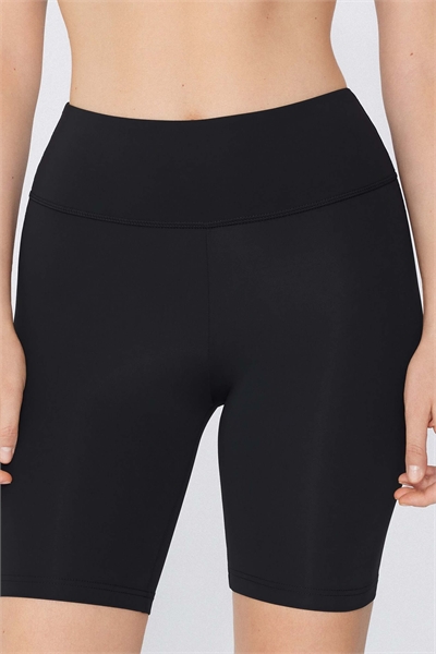 Спортивные шорты артикул 154022126