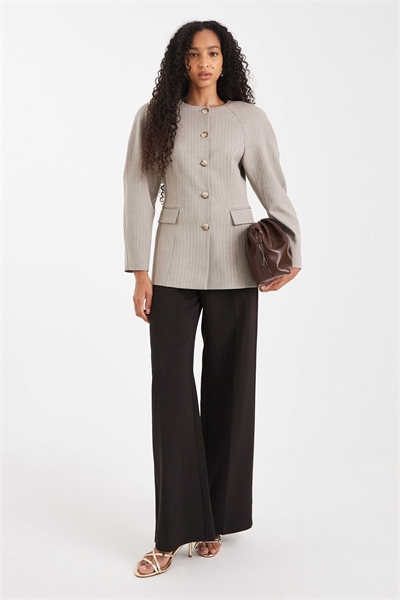 Блейзер-кокон с высокой линией талии артикул 150601477