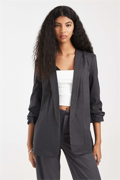 Блейзер с рукавами с рюшами, сшитый на заказ артикул 152631357