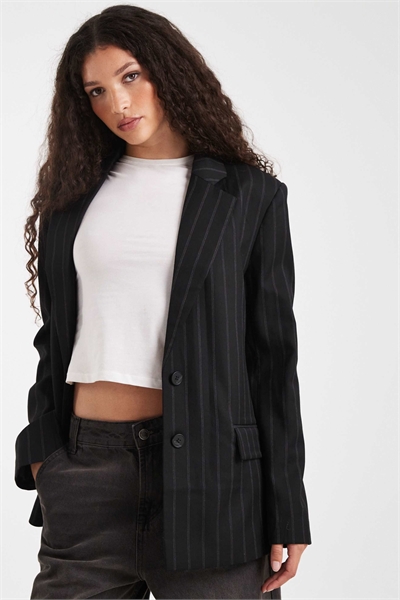 Блейзер в стиле «дедушки» с индивидуальным кроем артикул 151333667