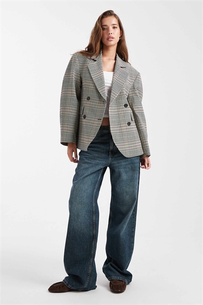 Блейзер с рукавами-коконами и двойной застежкой, скроенный по фигуре артикул 150049485