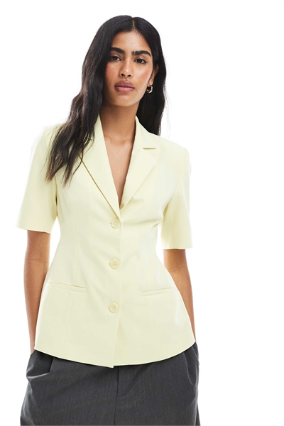 Блейзер с затягивающимся поясом и короткими рукавами артикул 148927780