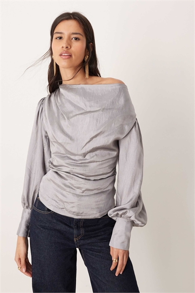 Топ с рукавами-мешками и воротником-капюшоном артикул 152799250