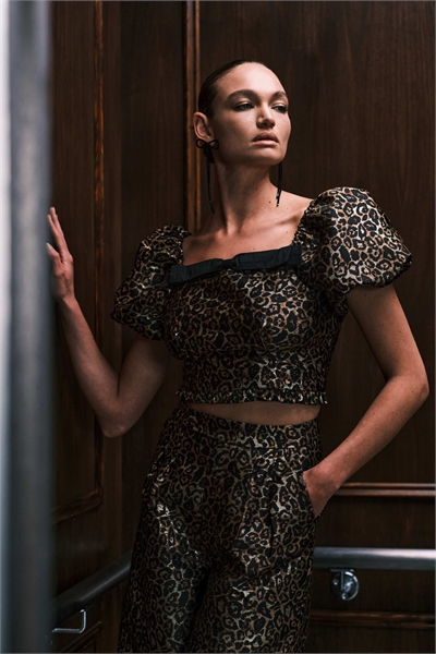 Топ с жакардовым узором и буфчатыми рукавами от Cherie co-ord артикул 153080642