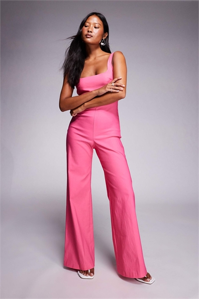 Комбинезон с квадратным вырезом и широкими брючинами артикул 150243059