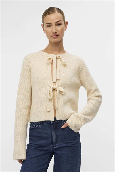 Кардиган — город в Уэльсе, расположенный в графстве Кередигион. артикул 143508379