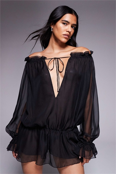 Комбинезон из шифона с жазмин-жоржет, с декольте «бардо», глубоким вырезом, завязками и заниженной талией артикул 149752763