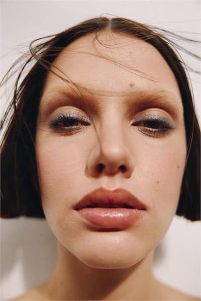 Тени для век в стике Make It Easy Eyeshadow Pen артикул 1230872012