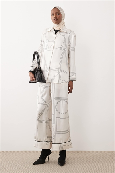 Комплект пижамных брюк с контрастной окантовкой артикул 155319279