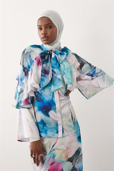 Блузка с атласным бантом и комплектом с акварельным цветочным принтом артикул 155319263