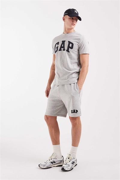 Классические узкие шорты-джоггеры артикул 155313176