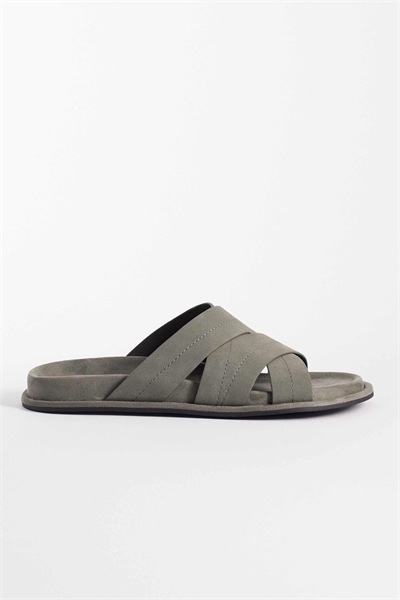 Сандалии с перекрещивающимися ремешками артикул 154112607