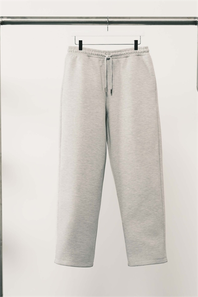 Джоггеры свободного кроя из плотной ткани артикул 149136918