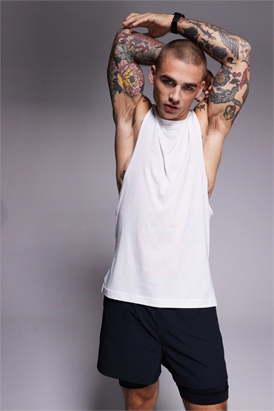 Легкая майка для йоги с быстрым высыханием и заниженными проймами артикул 149293892